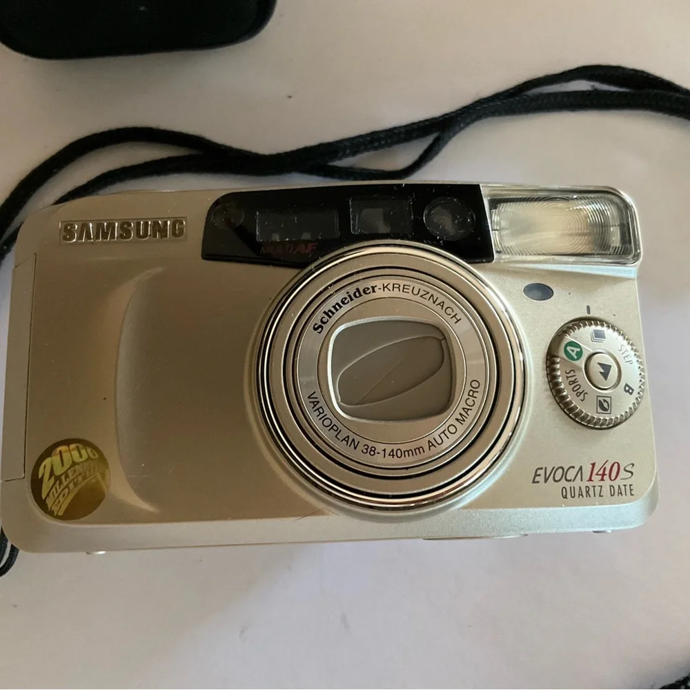 Samsung Evoca 140S Quartz Date 2000 Millenium Camera